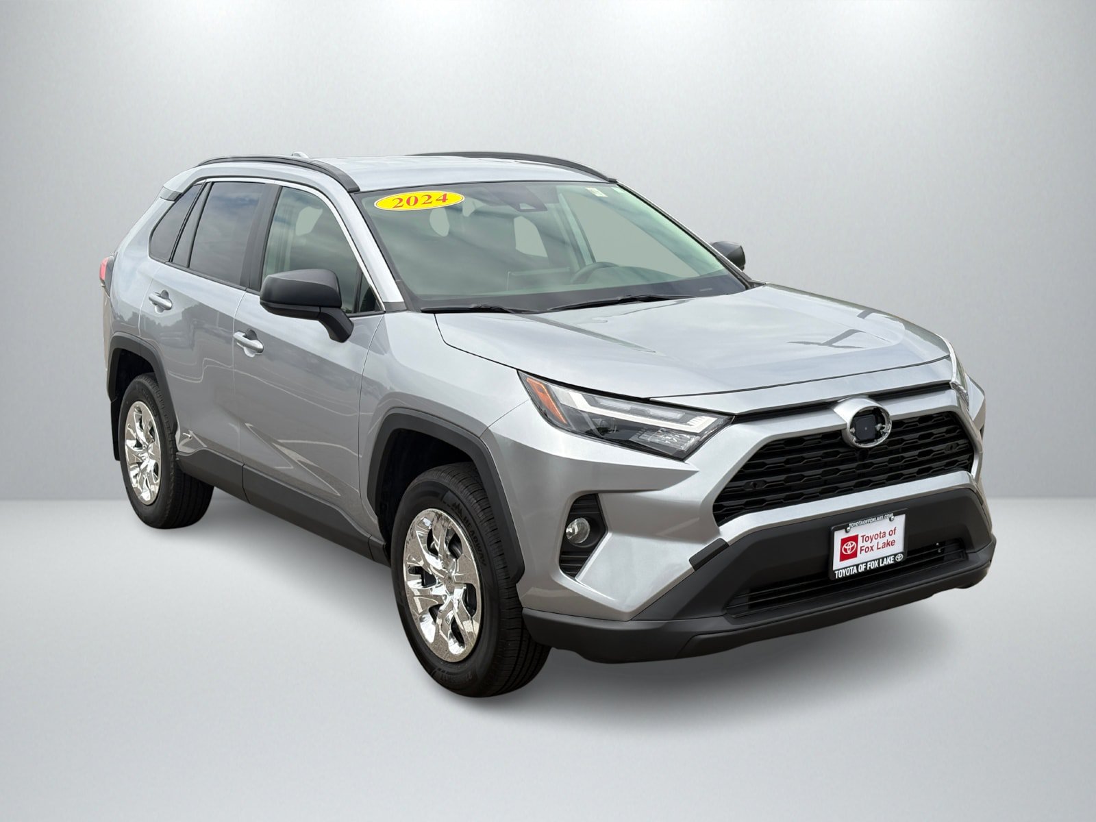 Used 2024 Toyota RAV4 LE AWD/4WD image 7