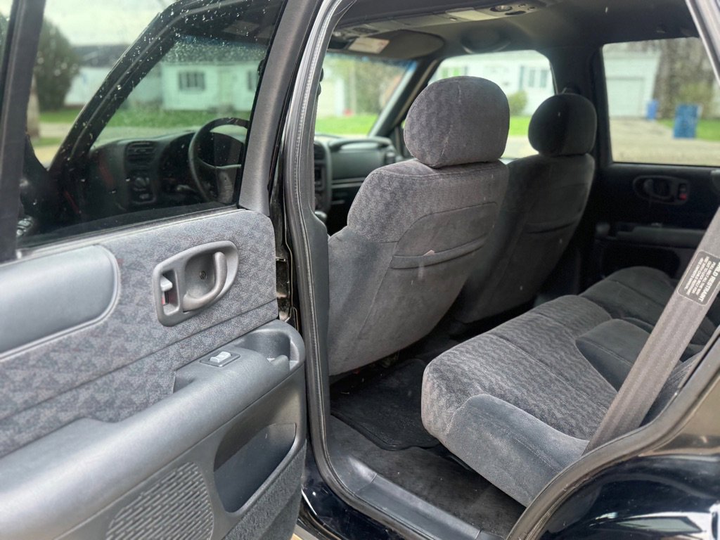 Used 2001 GMC Jimmy SLE w/ SLE Luxury Equipment Group image 13