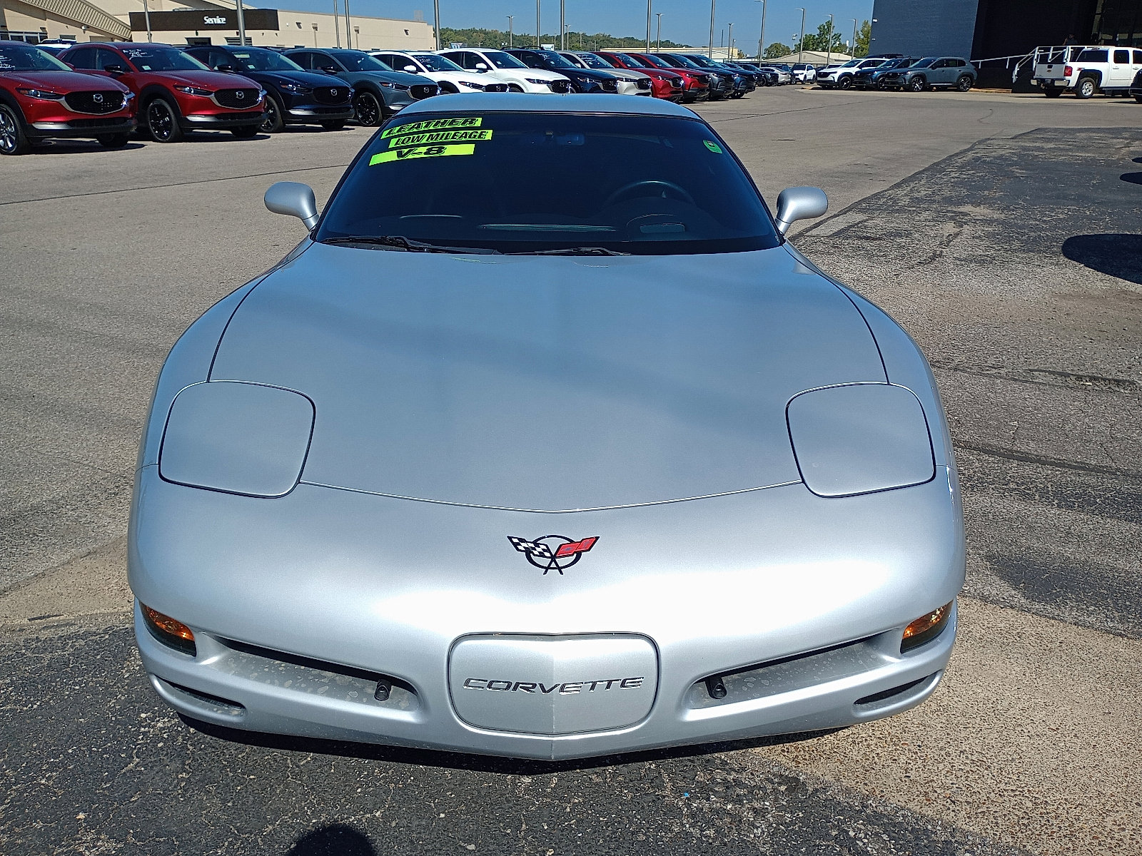 Used 2000 Chevrolet Corvette Coupe w/ Roof Pkg image 3