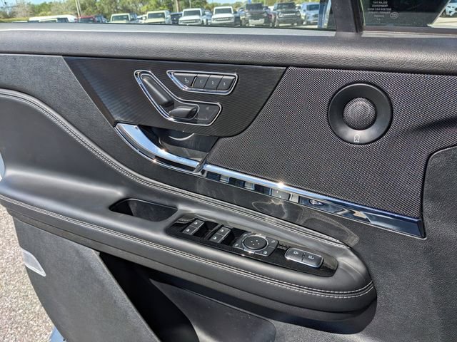 Used 2025 Lincoln Corsair Reserve w/ Equipment Group 202A image 20