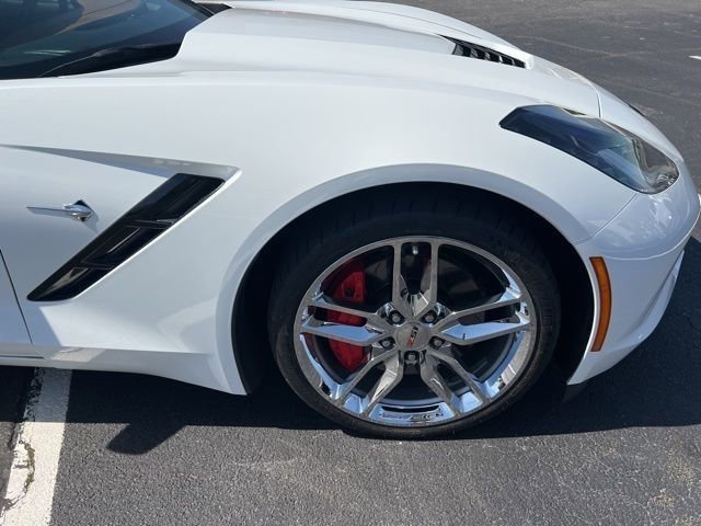 Used 2014 Chevrolet Corvette Z51 w/ 3LT Preferred Equipment Group image 2