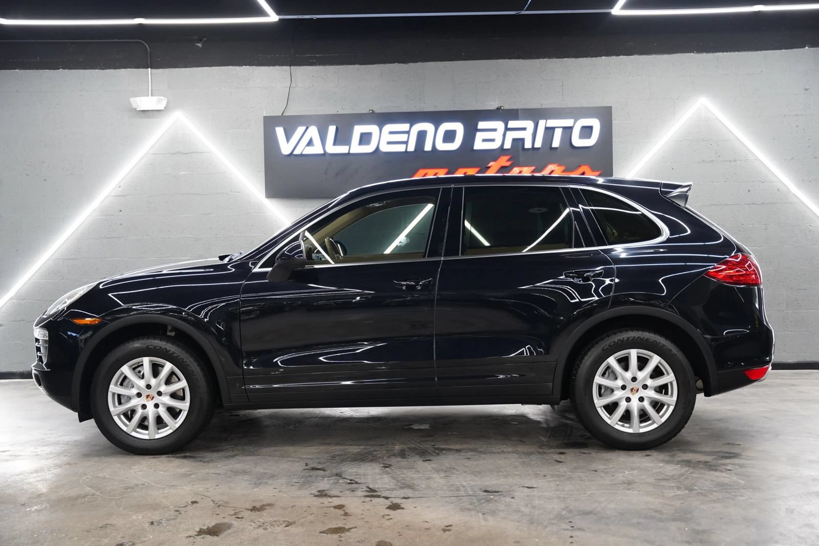 Used 2014 Porsche Cayenne AWD/4WD image 10