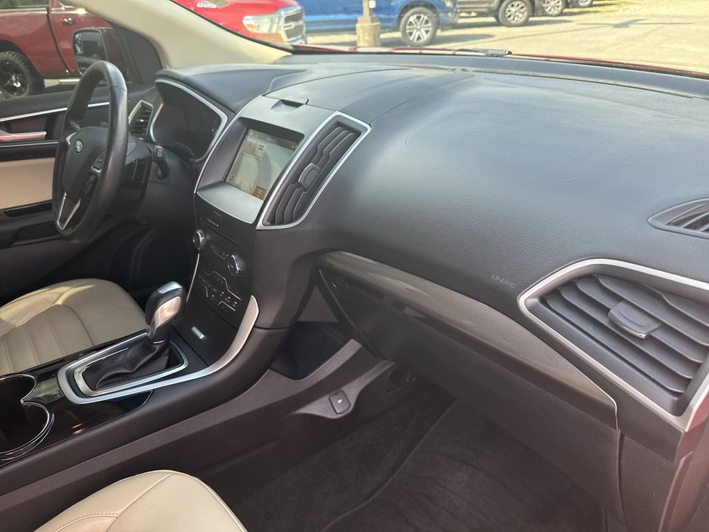 Used 2018 Ford Edge SEL w/ Equipment Group 201A image 25