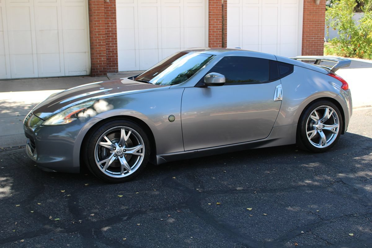 Used 2010 Nissan 370Z Touring w/ Sport Pkg RWD image 27