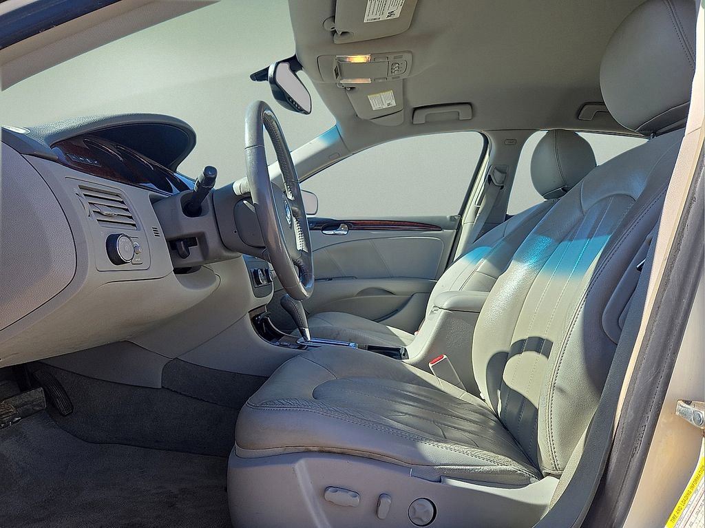 Used 2011 Buick Lucerne CXL image 22