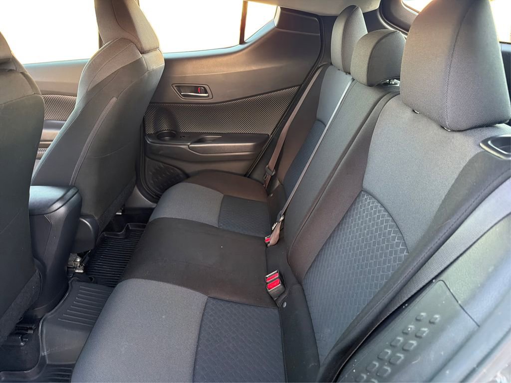 Used 2020 Toyota C-HR LE image 11