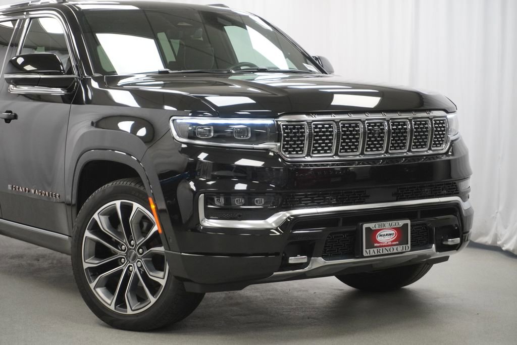 Used 2024 Jeep Grand Wagoneer Series III w/ Rear-Seat Entertainment Group AWD/4WD video 3