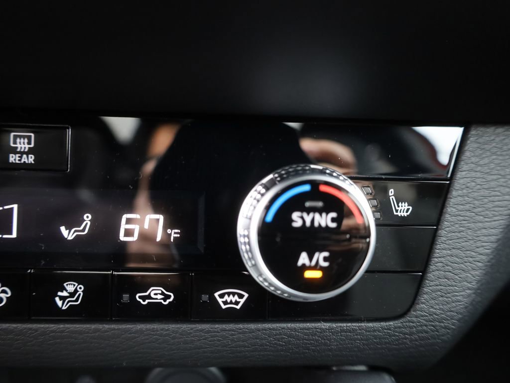New 2025 Mitsubishi Outlander SEL Black Edition image 49