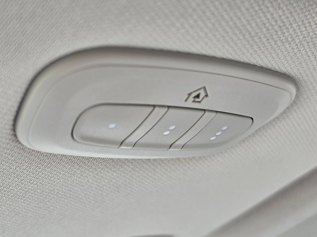 Used 2019 Jeep Cherokee Limited AWD/4WD image 26
