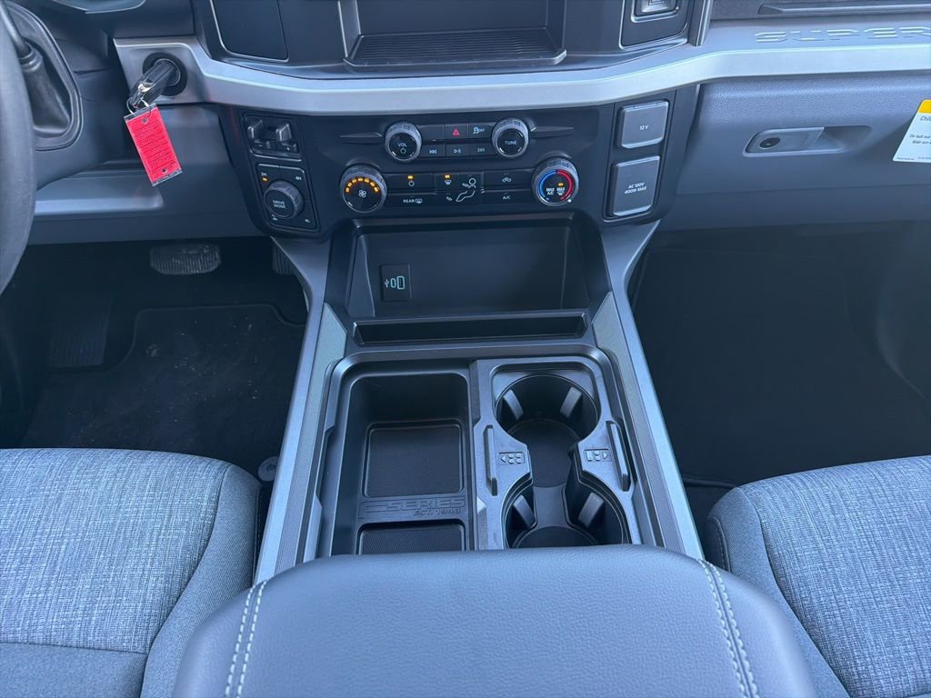 New 2026 Ford F350 XLT w/ FX4 Off-Road Package image 18