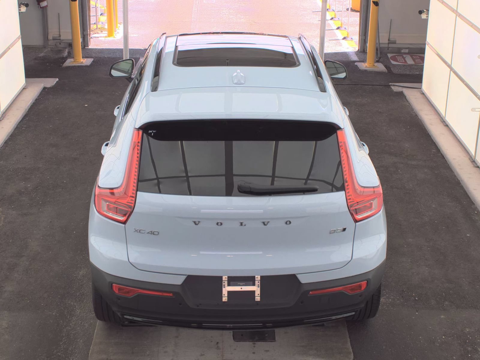Used 2026 Volvo XC40 B5 Plus AWD/4WD image 10