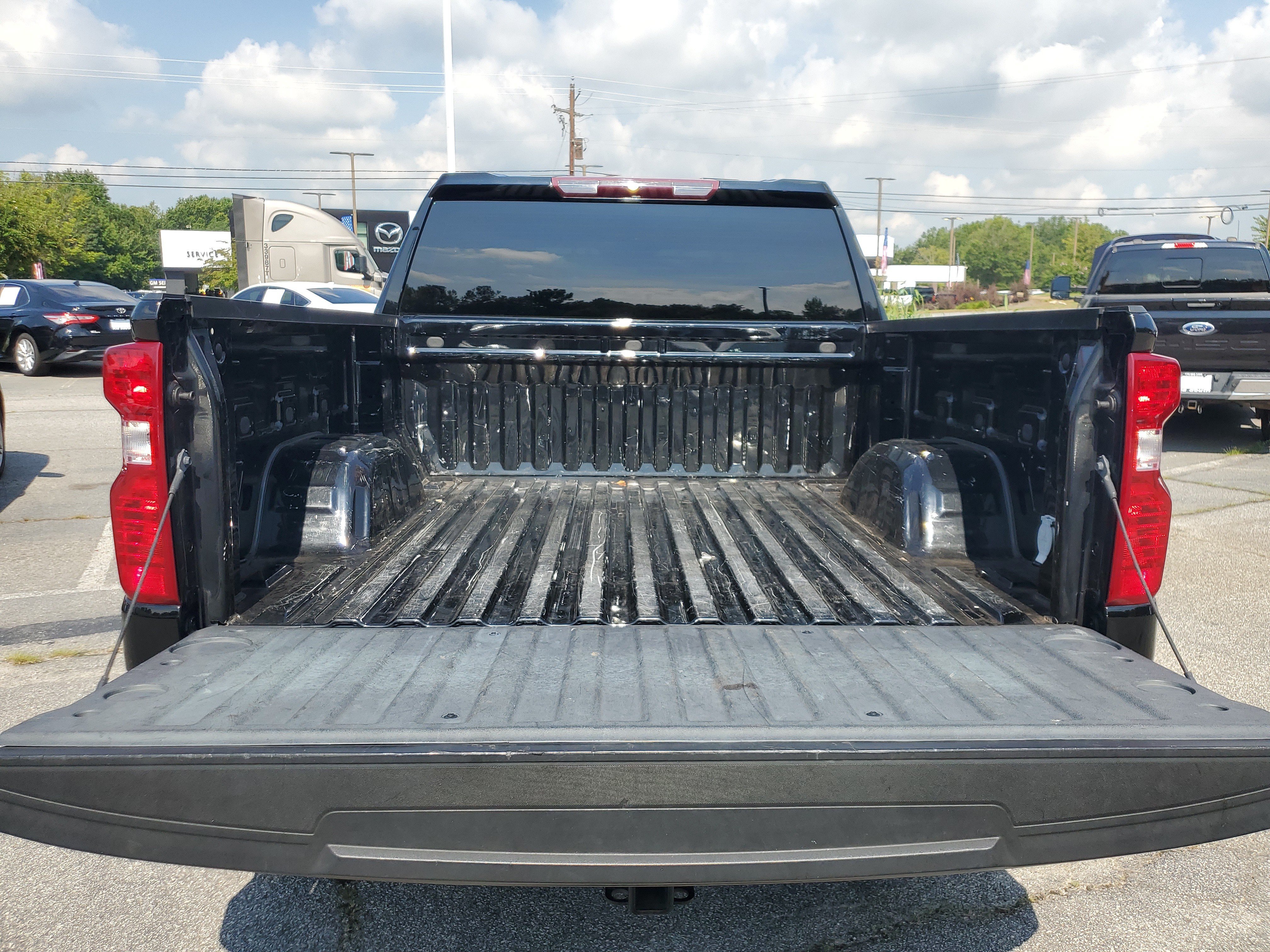 Used 2024 Chevrolet Silverado 1500 Custom RWD image 8