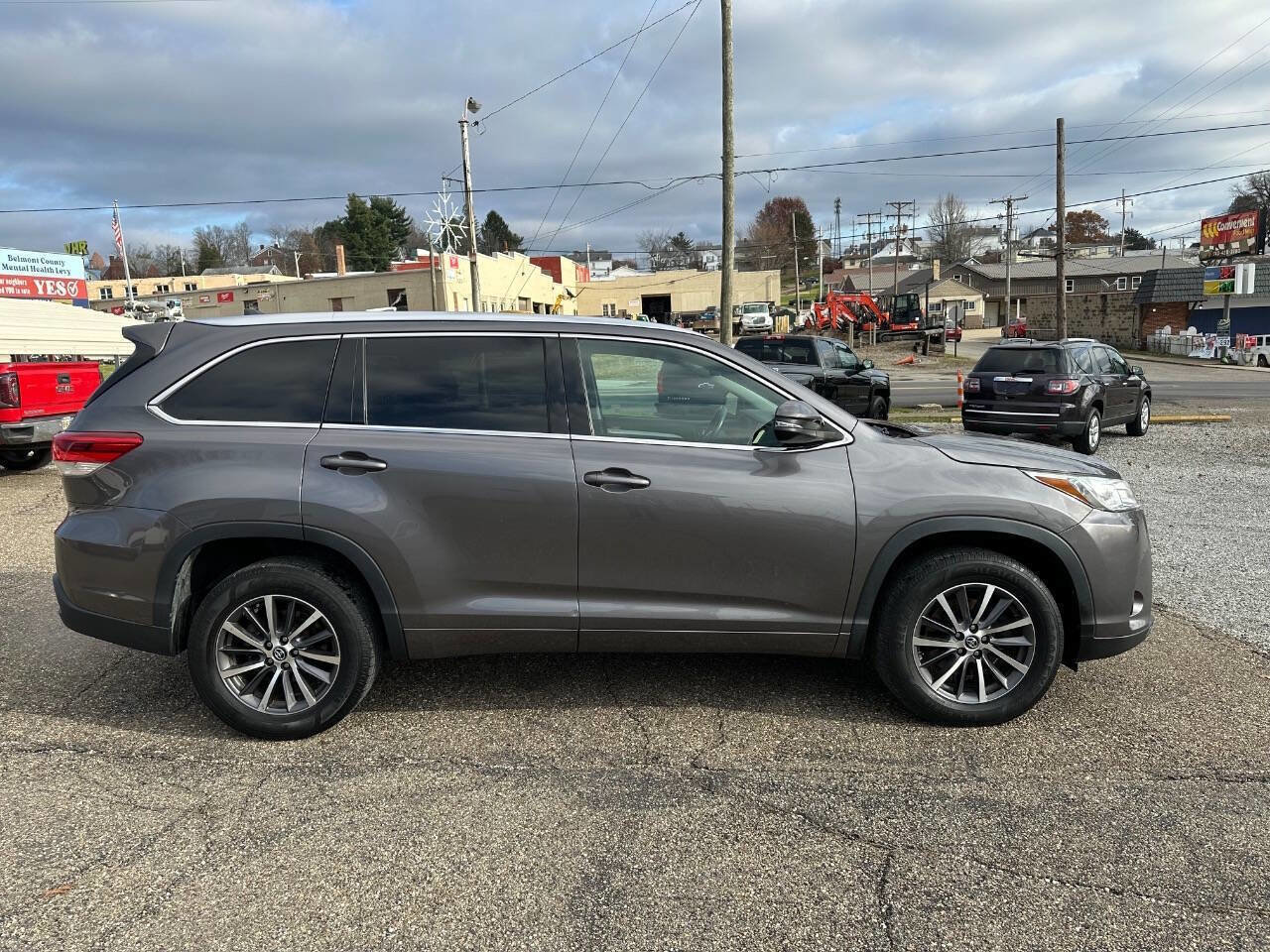 Used 2018 Toyota Highlander XLE image 9