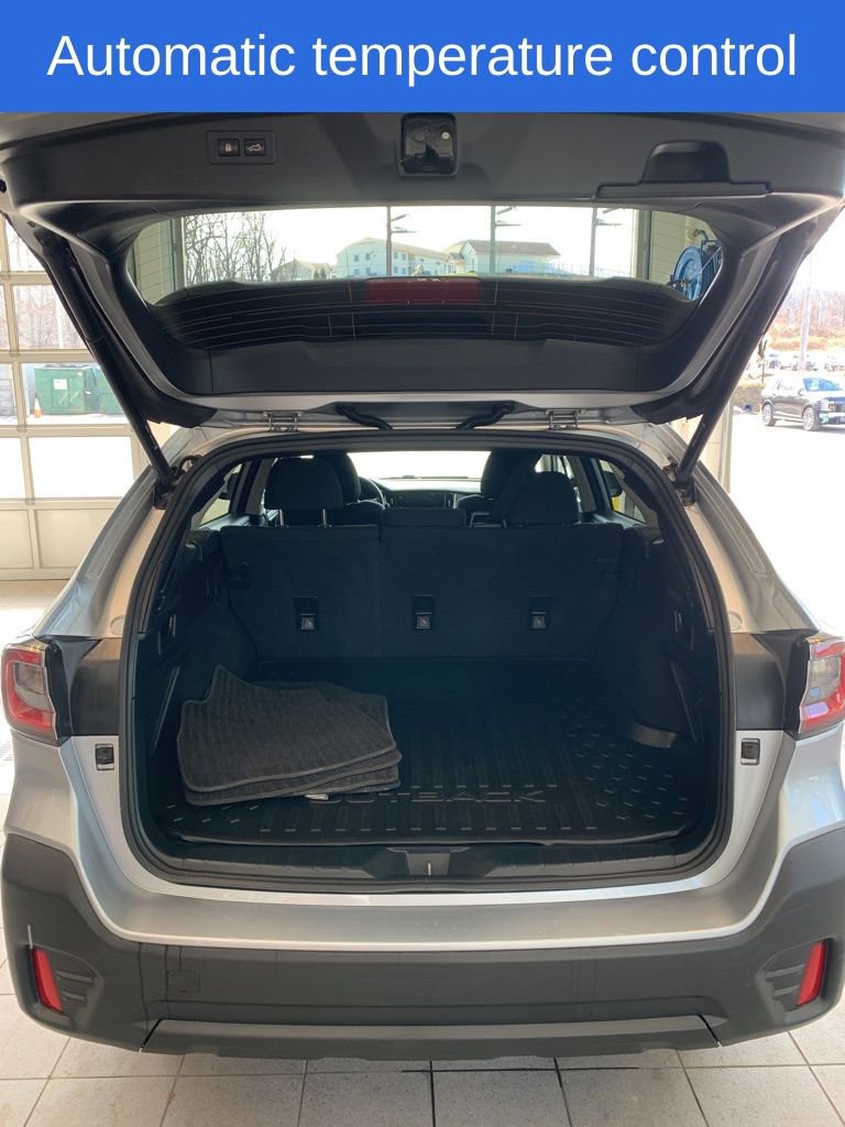 Used 2022 Subaru Outback Premium image 9