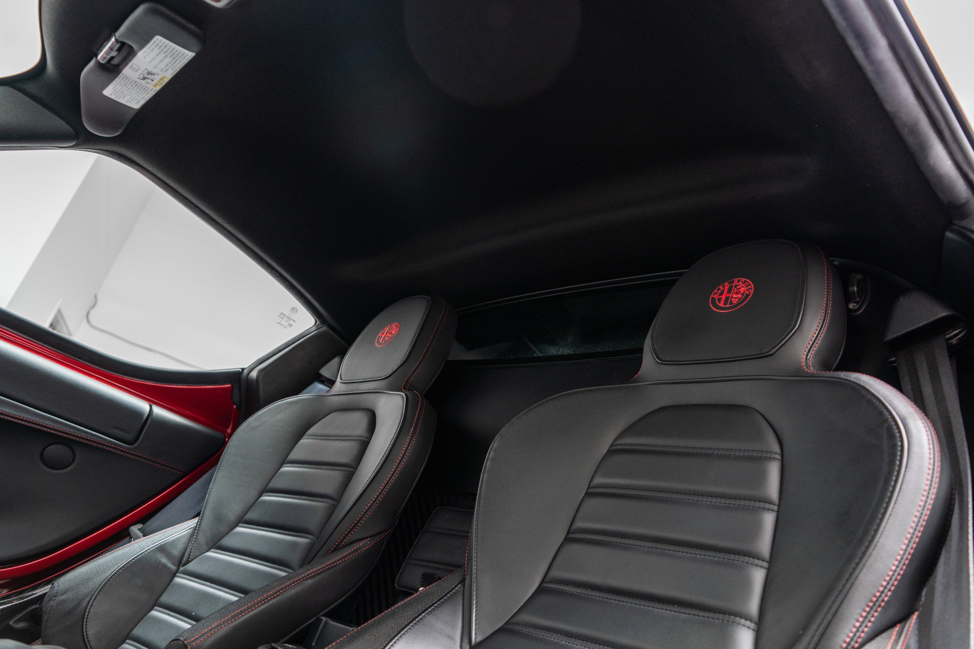 Used 2016 Alfa Romeo 4C Coupe w/ Convenience Group - Coupe RWD image 18