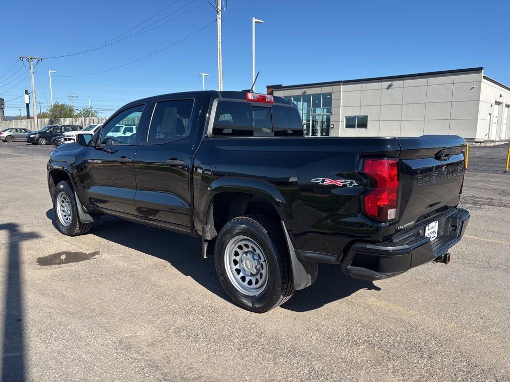 Used 2023 Chevrolet Colorado W/T w/ Advanced Trailering Package AWD/4WD image 5