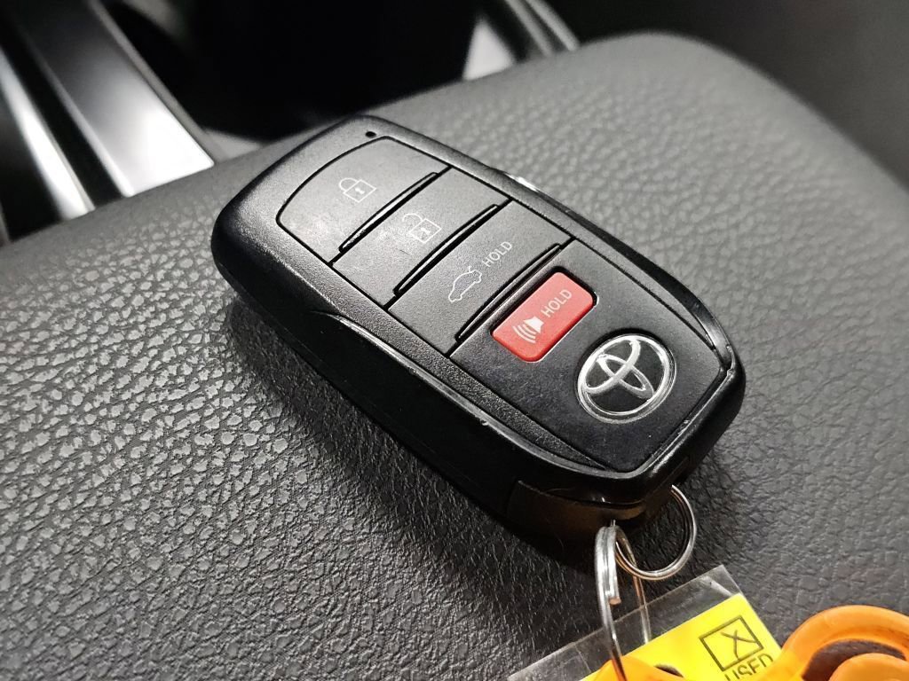 Used 2025 Toyota Camry LE FWD image 32