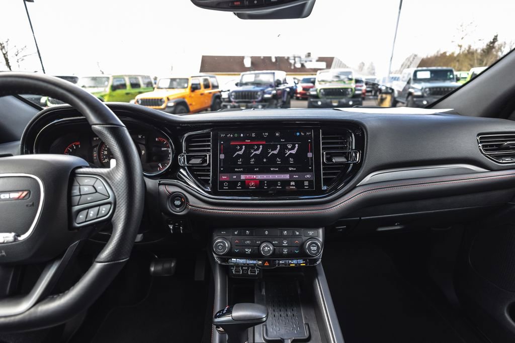 Used 2025 Dodge Durango GT AWD/4WD image 28