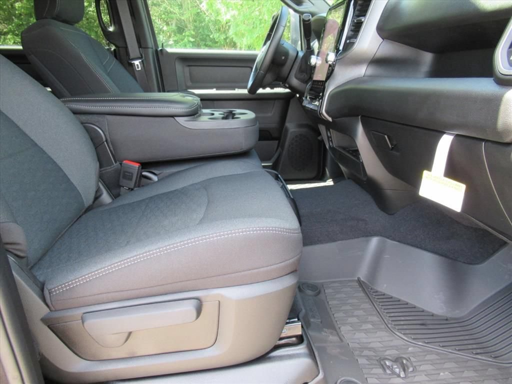 New 2026 RAM 2500 Warlock AWD/4WD image 10
