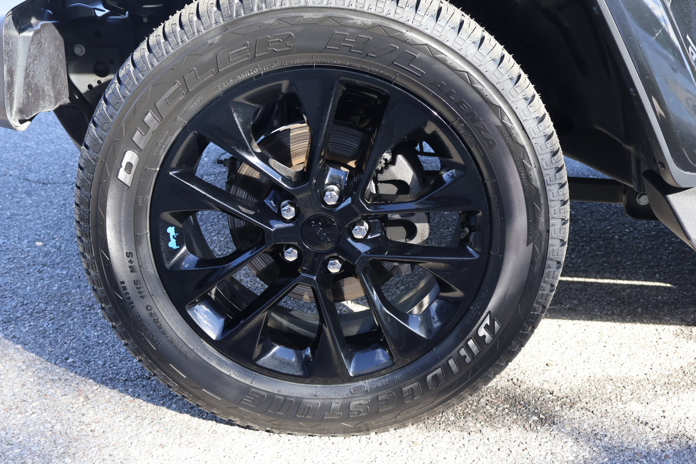 Used 2023 Jeep Wrangler Sahara w/ Cold Weather Group image 13