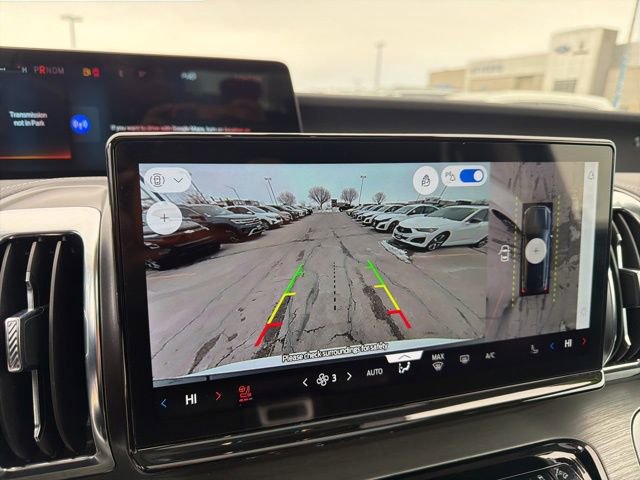 Certified 2025 Ford Expedition Platinum w/ Driver's Package image 33