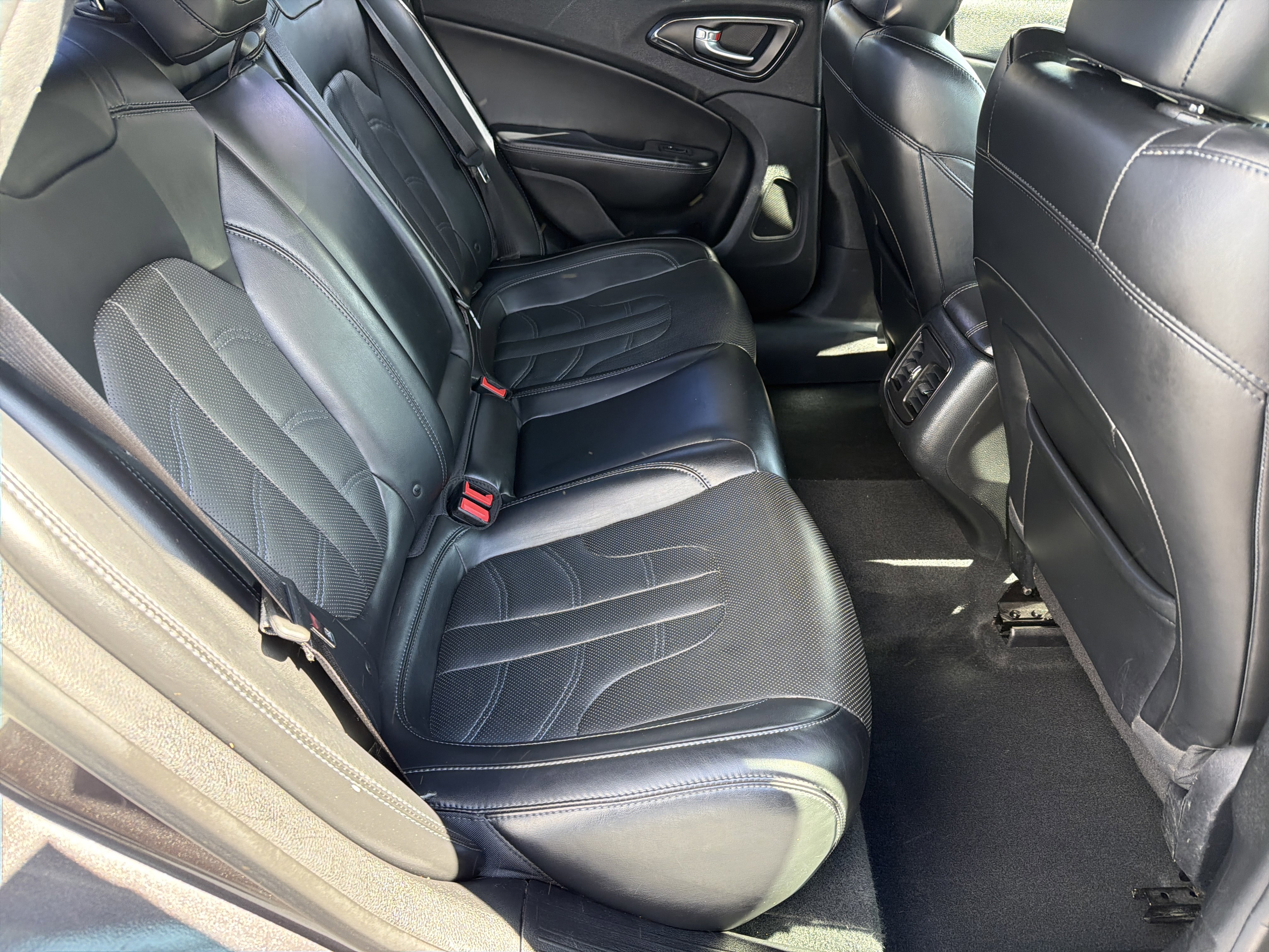 Used 2015 Chrysler 200 S w/ Navigation & Sound Group I image 12