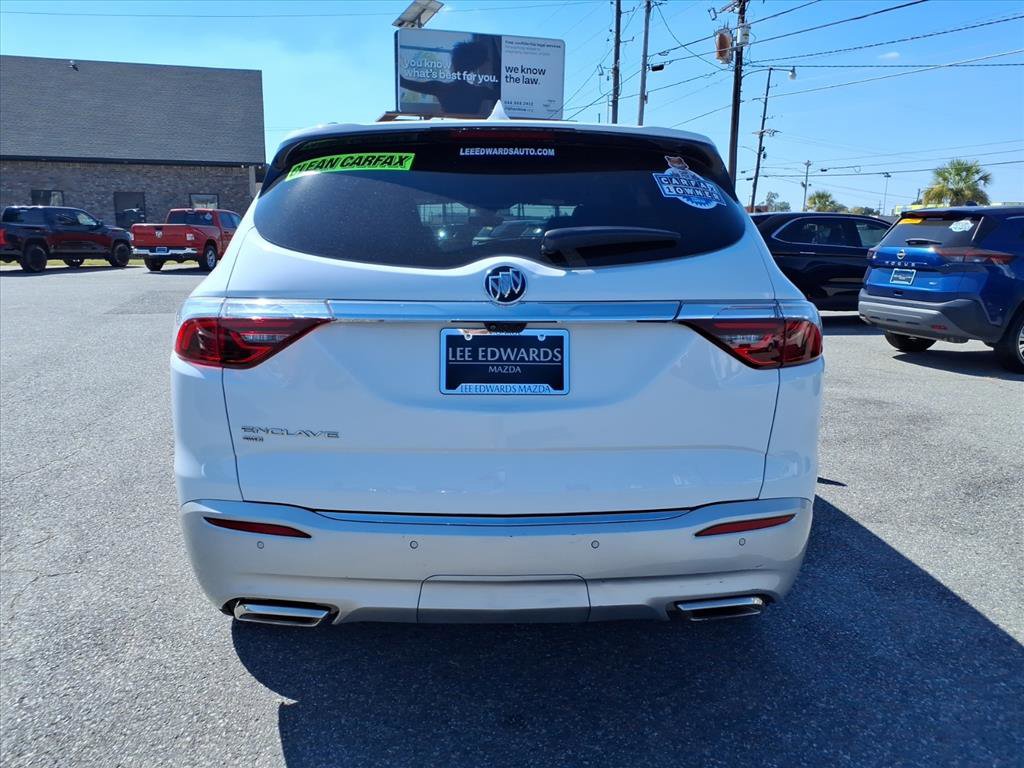 Used 2024 Buick Enclave Premium image 3