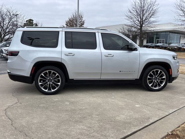 Used 2023 Jeep Wagoneer Series III w/ Premium Group I image 2