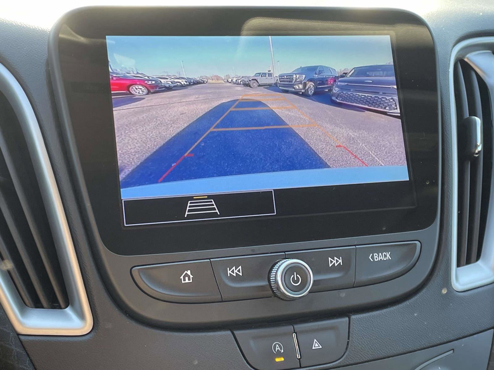 Used 2023 Chevrolet Malibu RS image 9