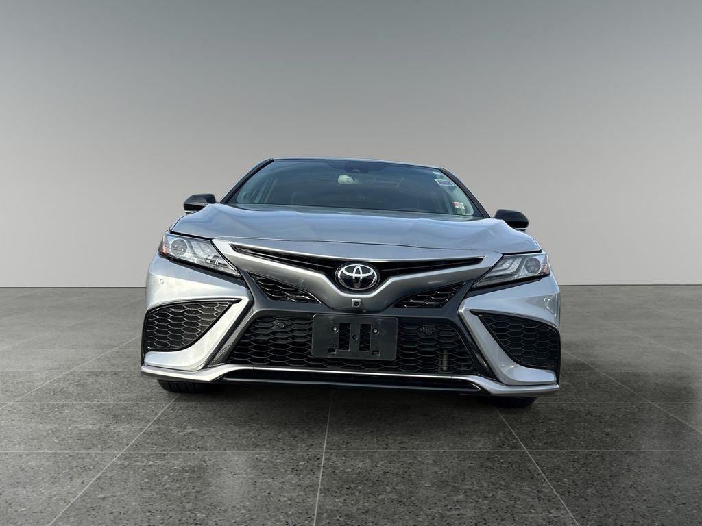 Used 2022 Toyota Camry XSE w/ Navigation Package FWD image 2