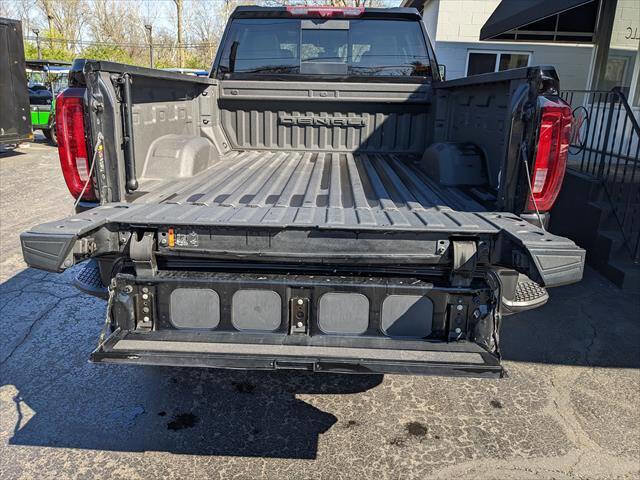 Used 2023 GMC Sierra 2500 Denali w/ Denali Ultimate Package image 17