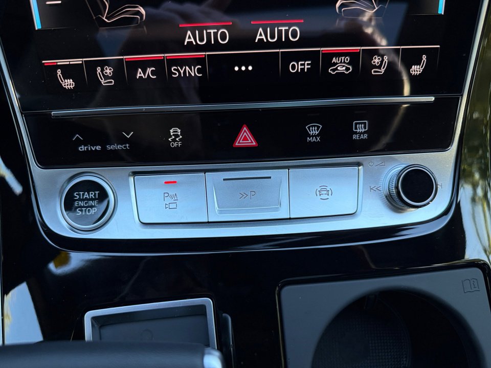 Used 2025 Audi Q7 3.0T Prestige image 20