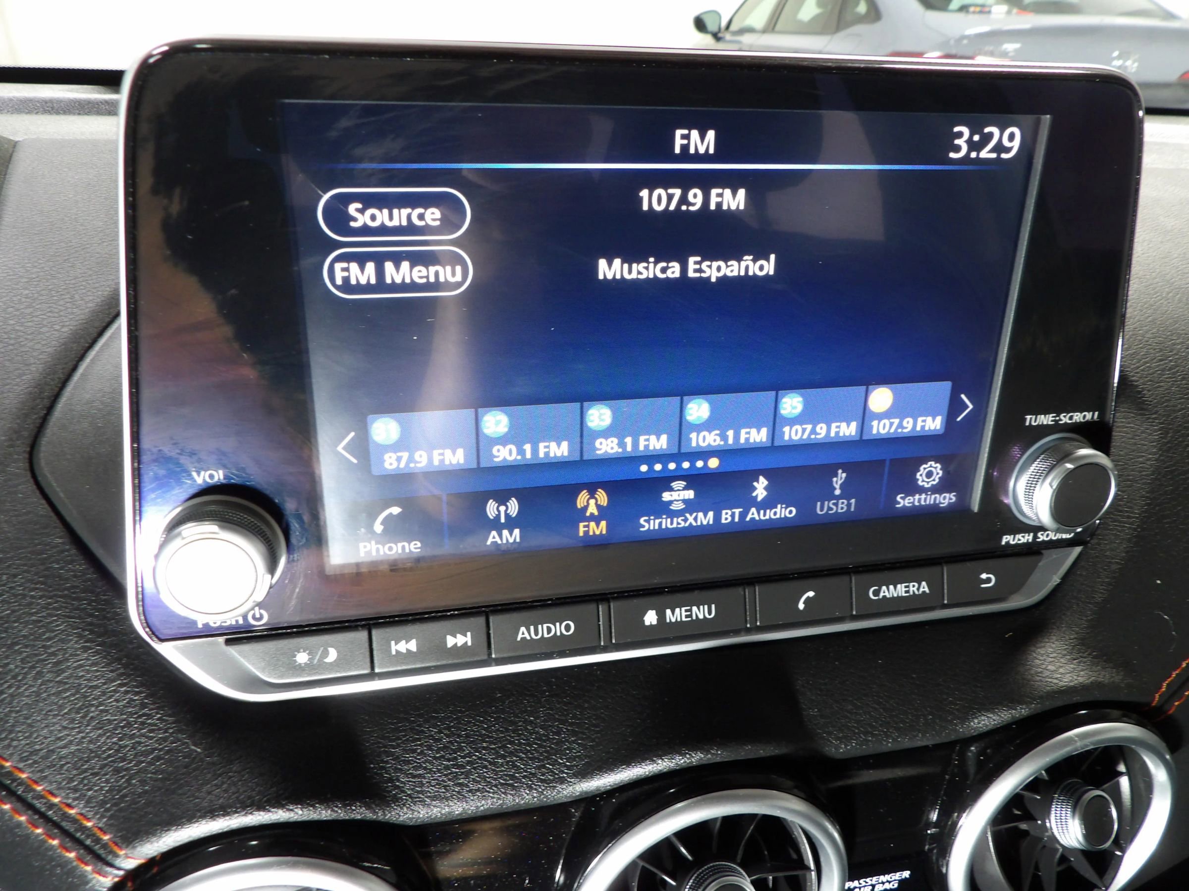 Used 2022 Nissan Sentra SR w/ Electronics Package FWD image 17