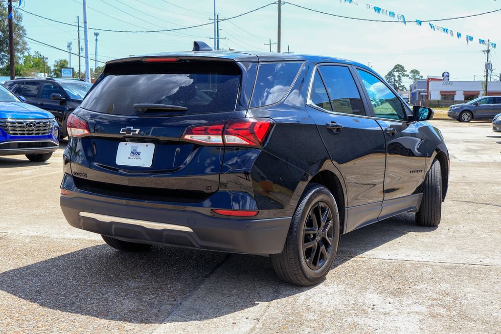 Used 2024 Chevrolet Equinox LT w/ LPO, Blackout Package FWD image 20