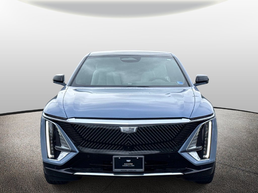 New 2027 Cadillac Lyriq Luxury w/ LPO, Floor Liner Package AWD/4WD image 6