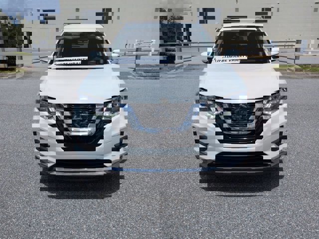 Used 2020 Nissan Rogue SV FWD image 10