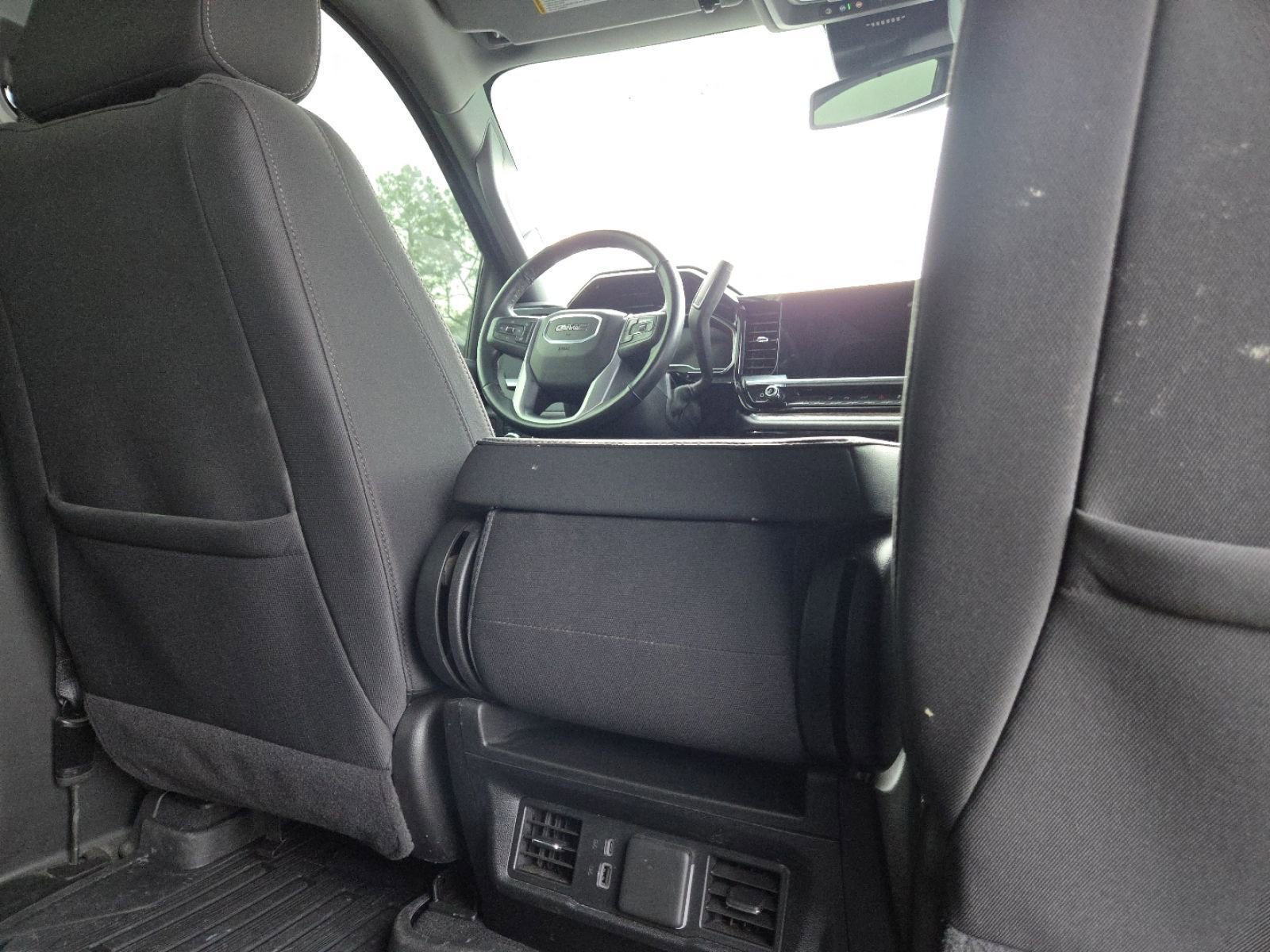 Used 2025 GMC Sierra 2500 SLE w/ SLE Value Package; image 28