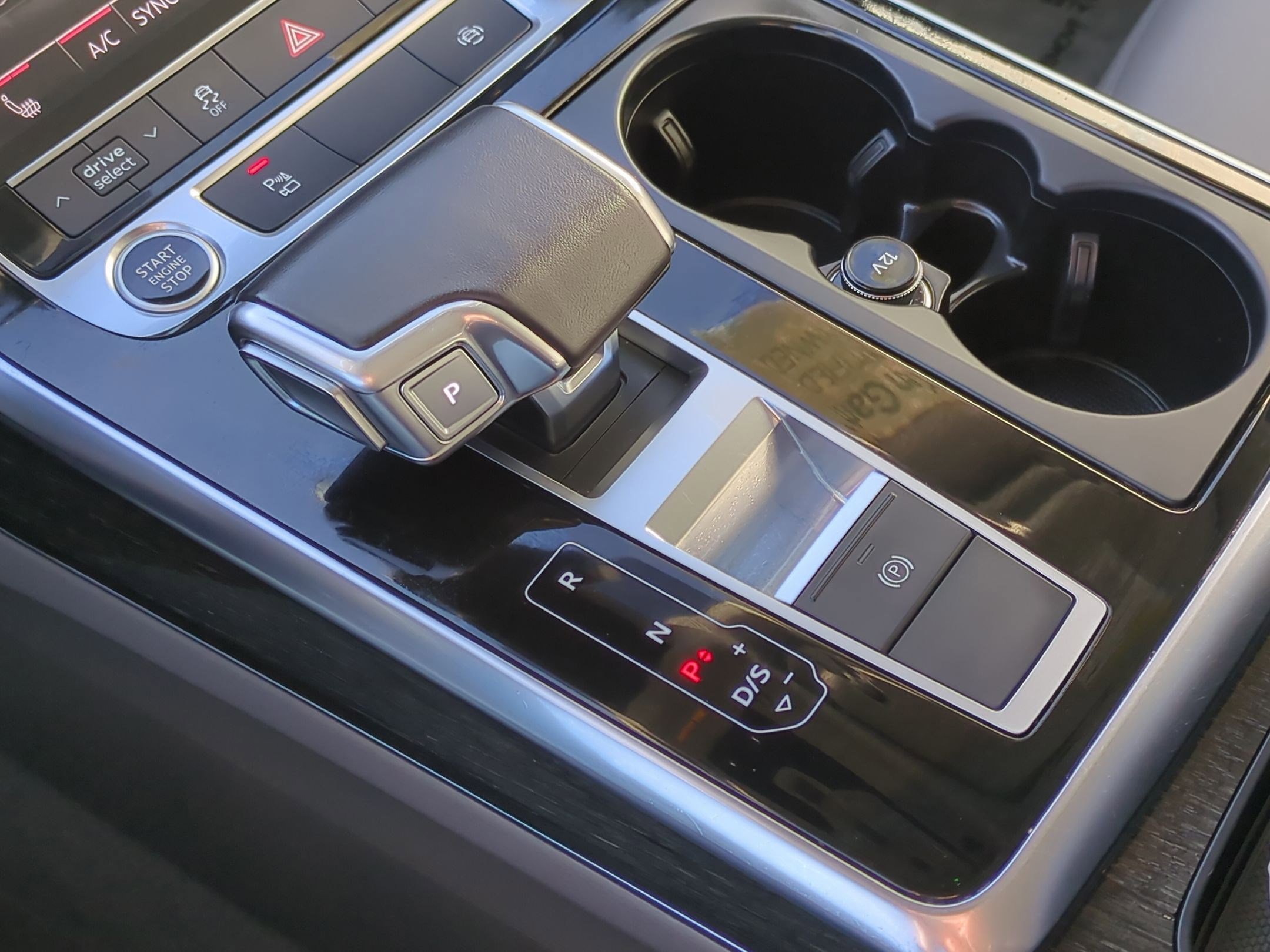 Used 2022 Audi Q7 Premium Plus image 24