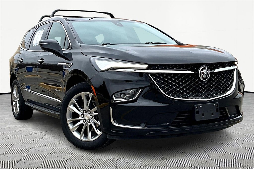 Used 2022 Buick Enclave Avenir w/ Avenir Technology Package image 12