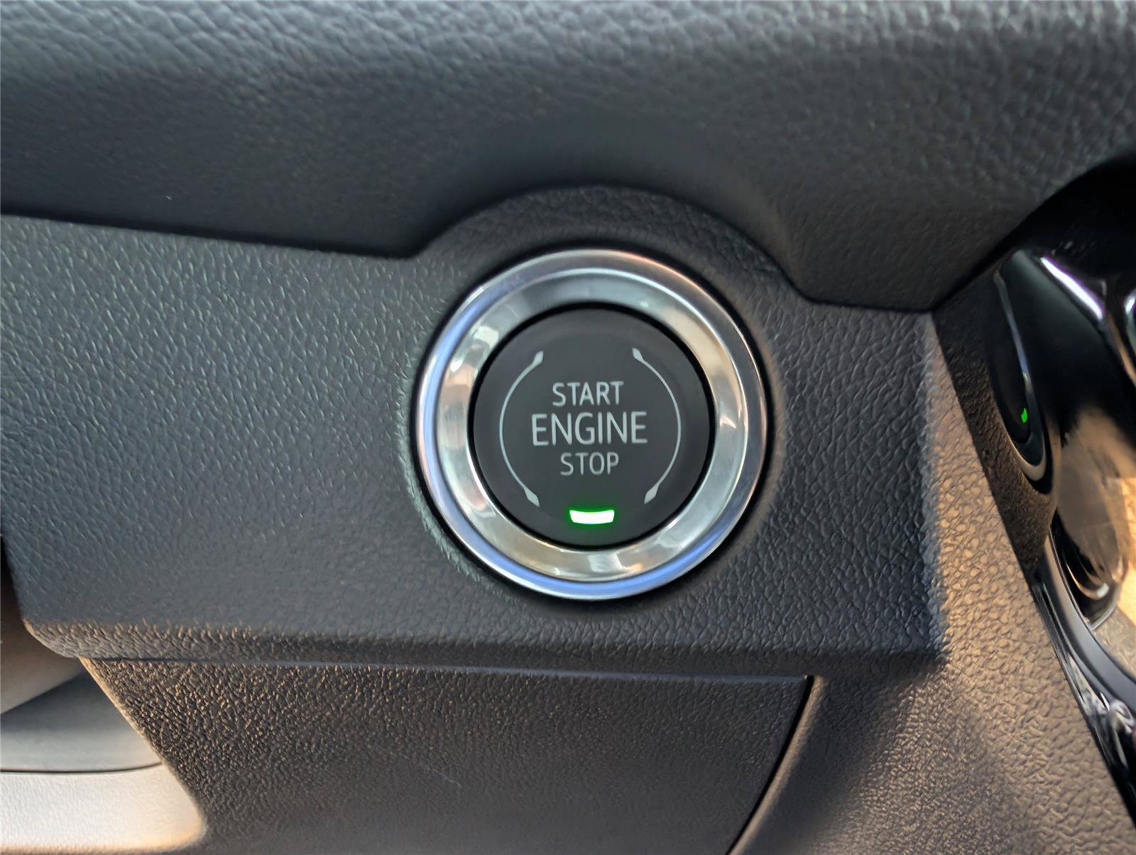 New 2026 Chevrolet Traverse LT w/ Enhanced Driving Package FWD image 12