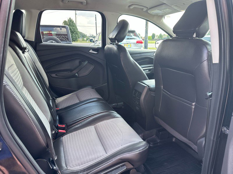 Used 2018 Ford Escape SE w/ SE SYNC Package image 5
