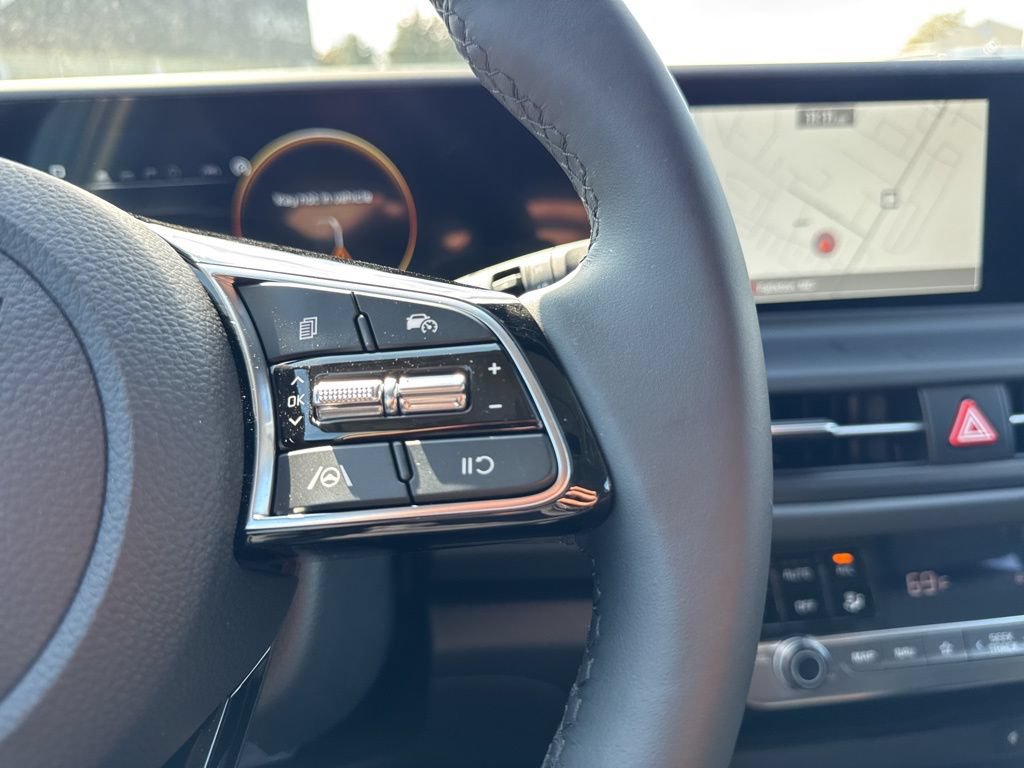 New 2026 Kia Seltos EX AWD/4WD image 17