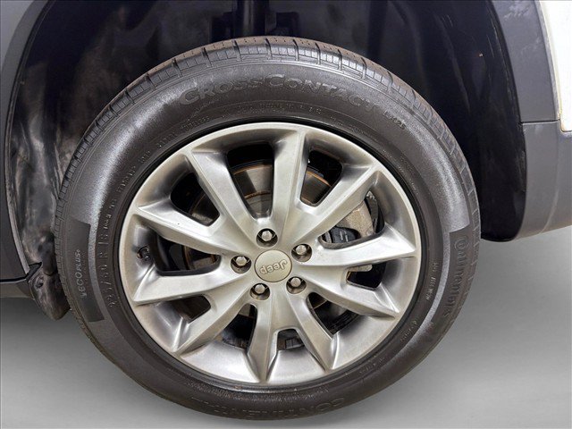 Used 2018 Jeep Cherokee Limited AWD/4WD image 22