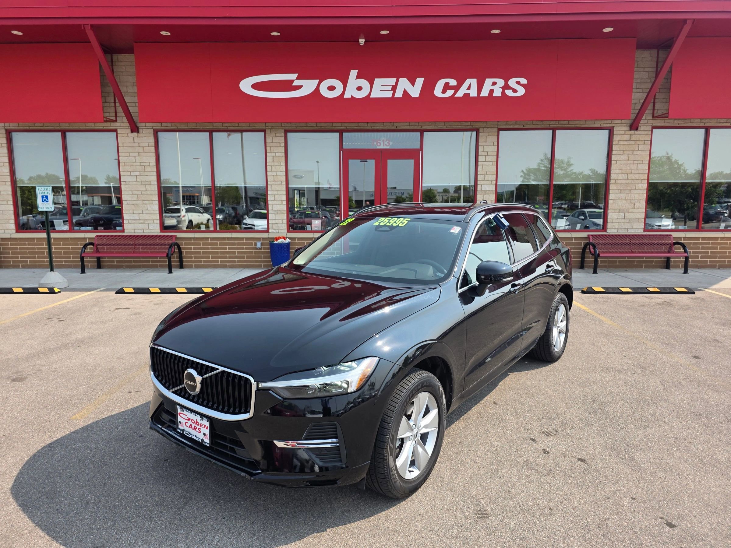 Used 2022 Volvo XC60 B5 Momentum