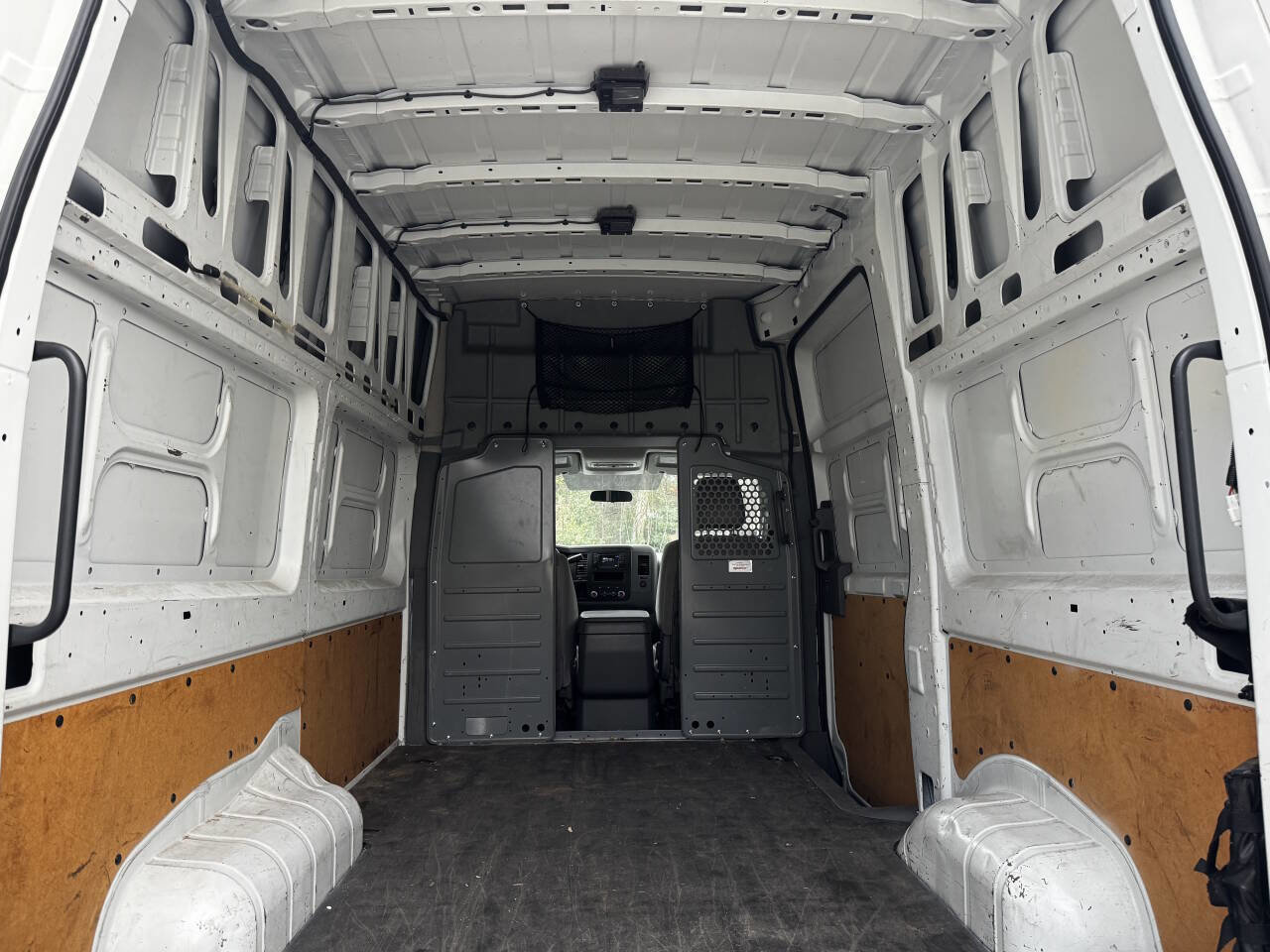 Used 2013 Nissan NV 3500 SV w/ Technology Pkg image 10