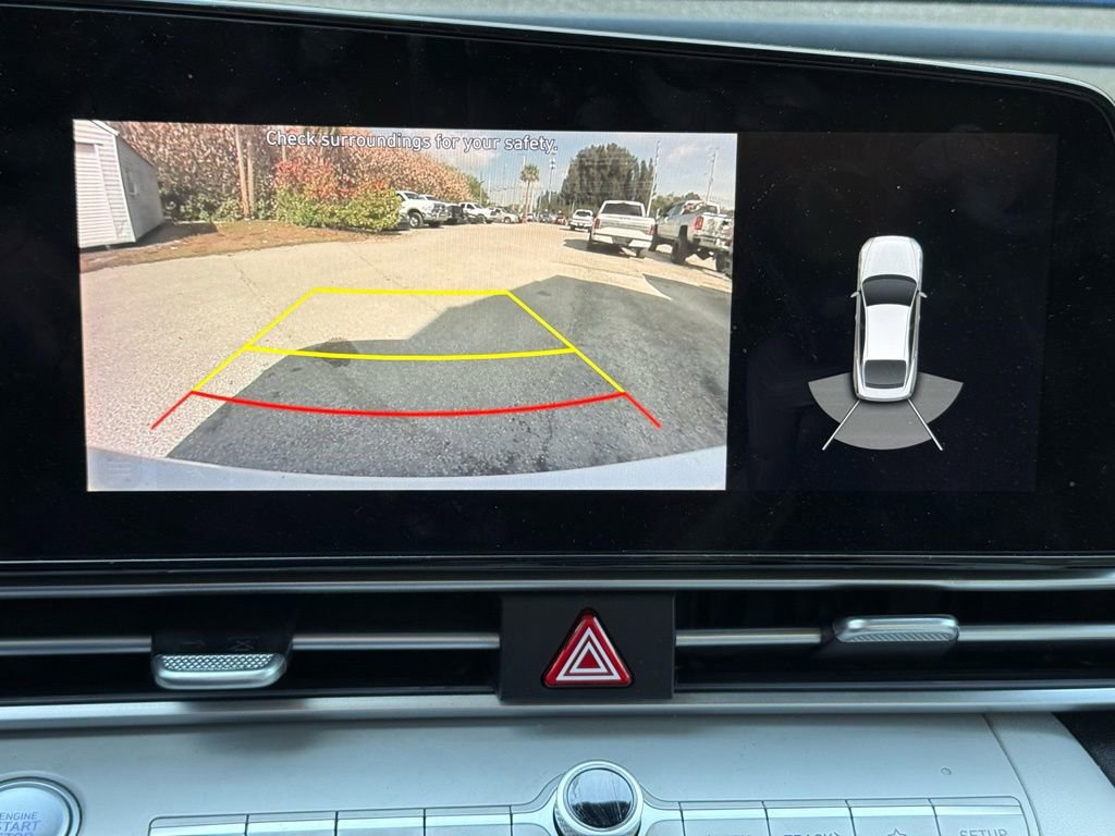 Used 2021 Hyundai Elantra Limited w/ Cargo Package image 14