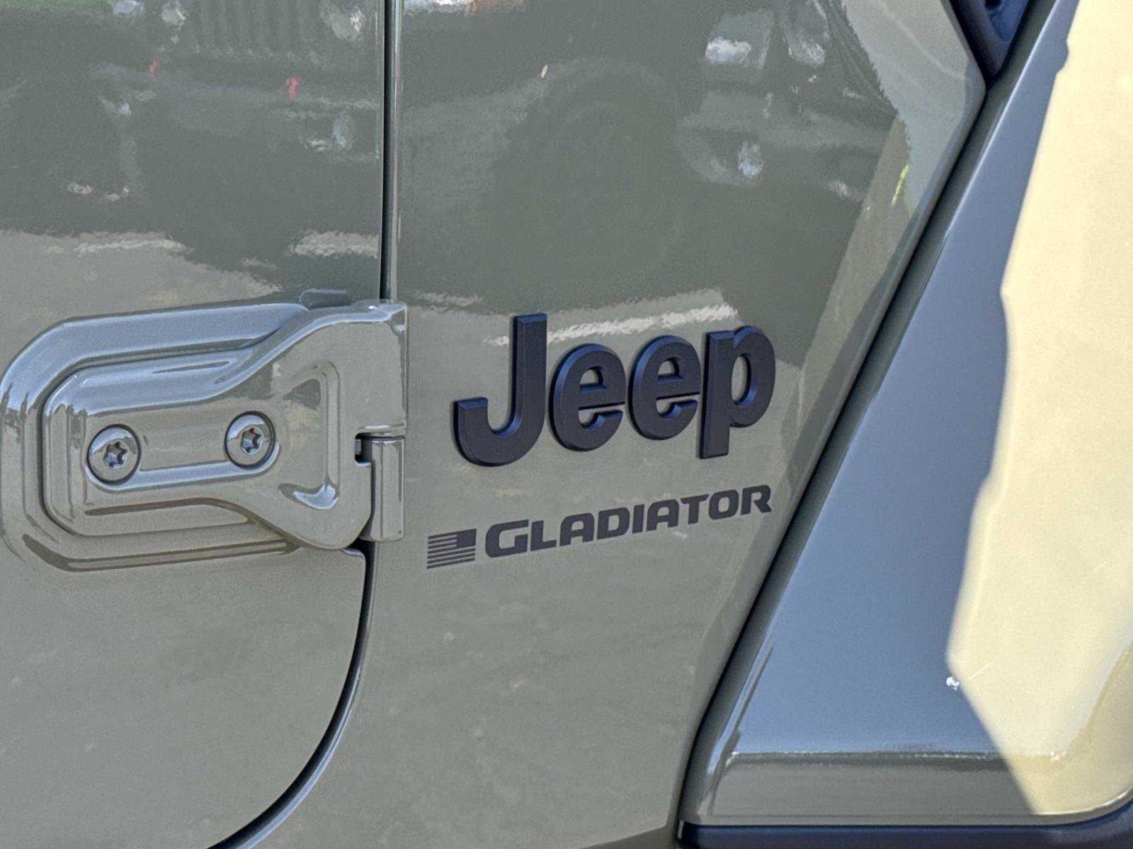 New 2026 Jeep Gladiator Sport AWD/4WD image 30