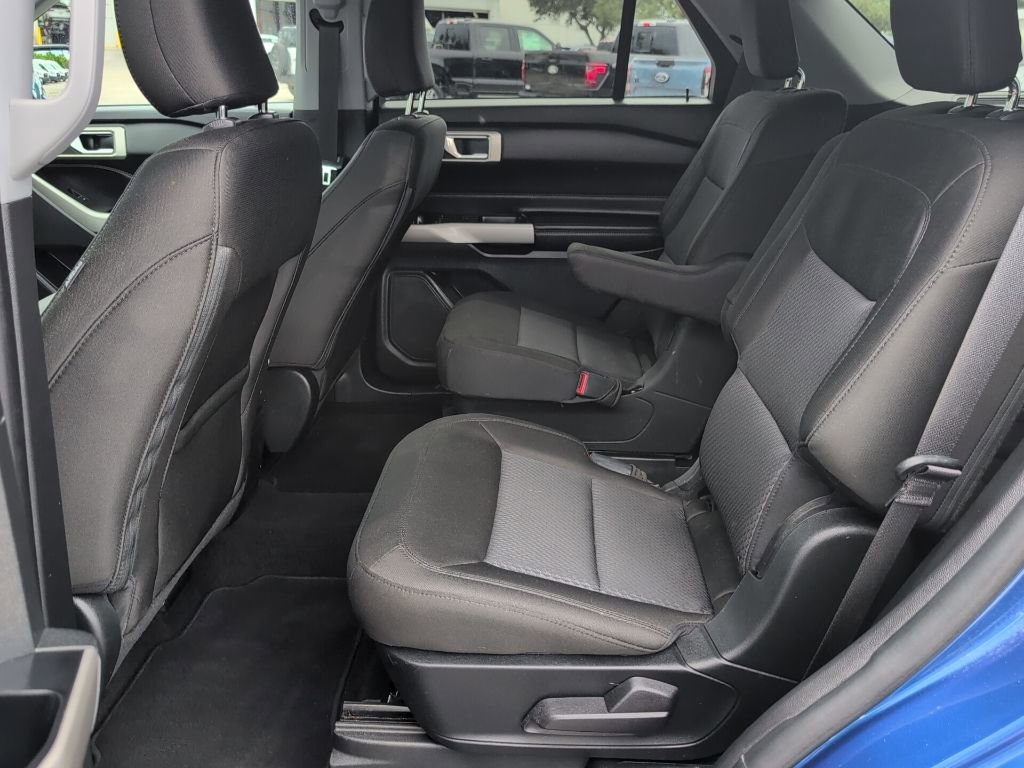 Certified 2022 Ford Explorer XLT image 11