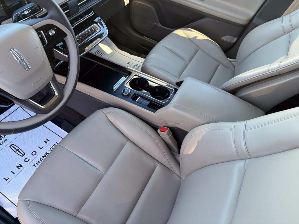 Used 2023 Lincoln Corsair AWD image 18