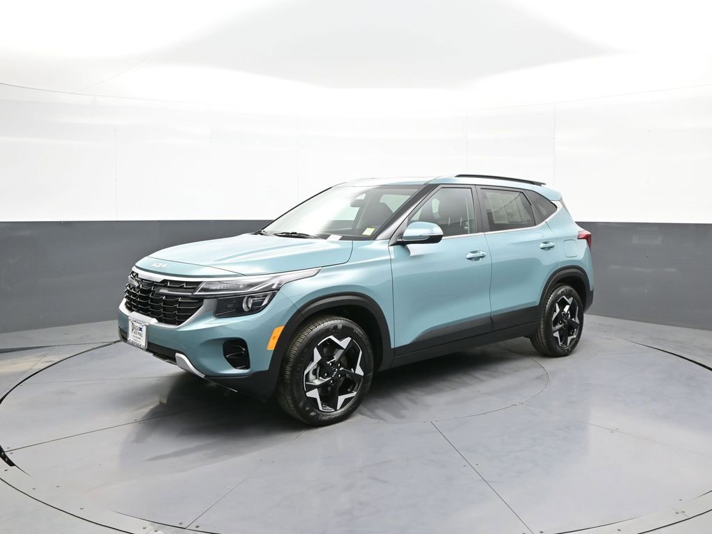 Certified 2025 Kia Seltos EX w/ EX Sunroof Package image 10